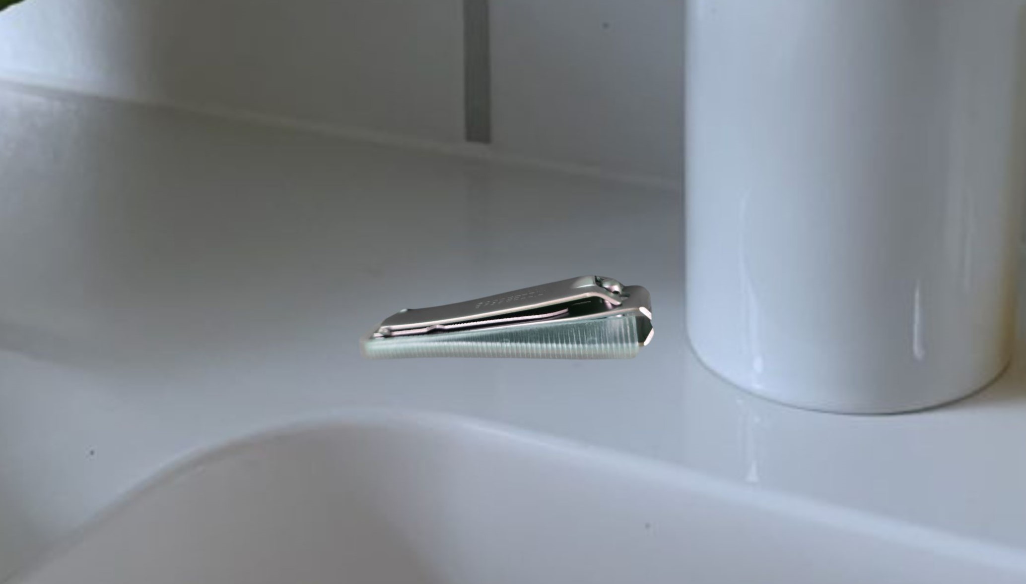 Nagelknipser  [R3 P2]